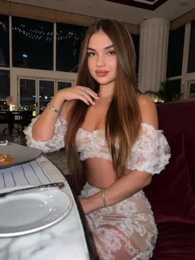 Зара, 23 года